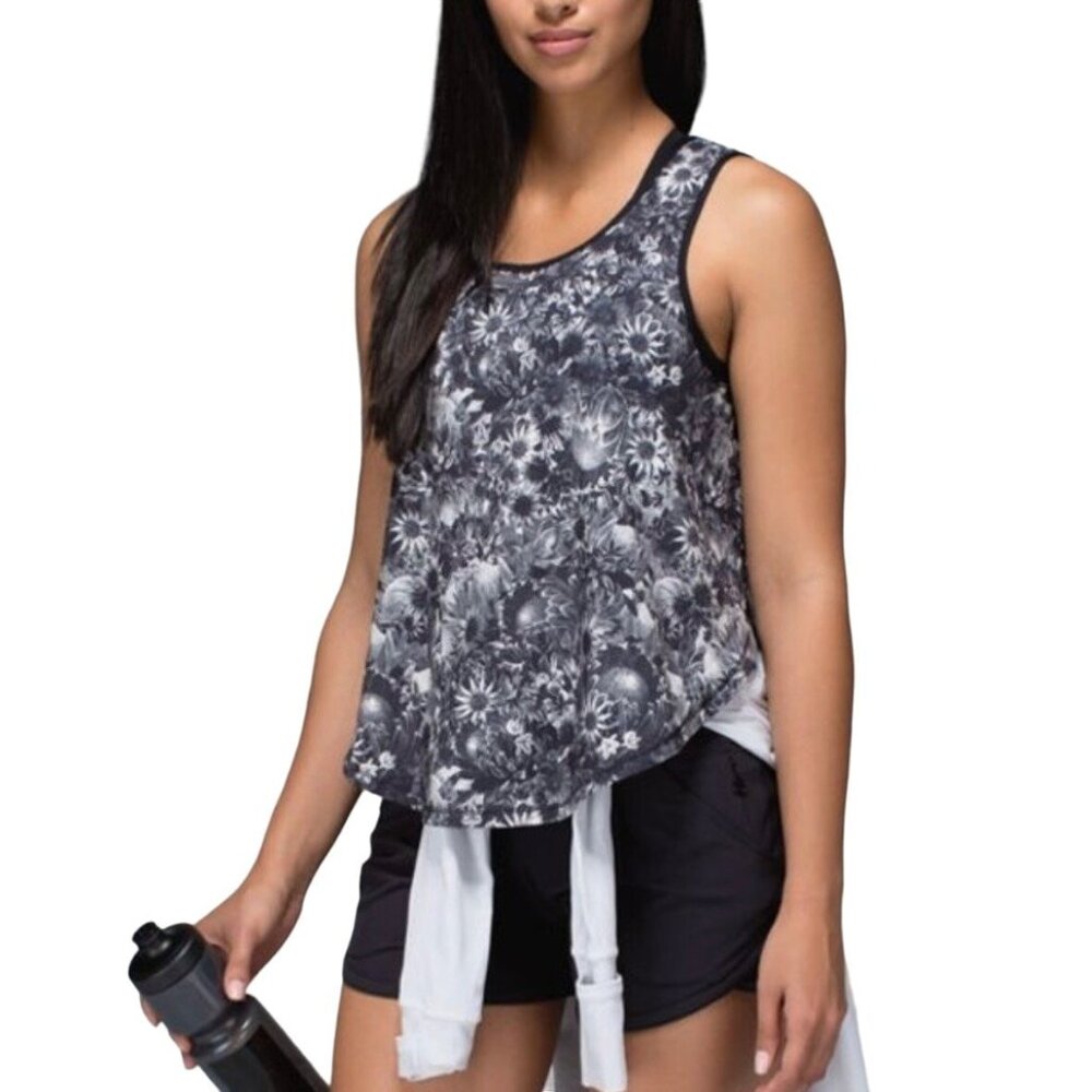 Lululemon Run Split Singlet Tank Top Size 8 Flowabunga Black Angel Wing Black